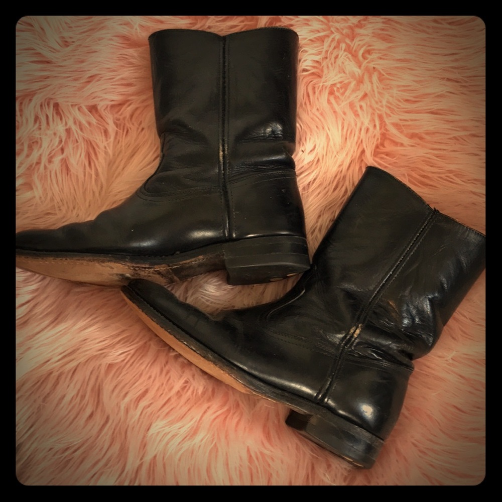 Black Boots